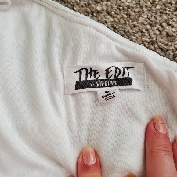 Women's Dress - Picture 10 of 11